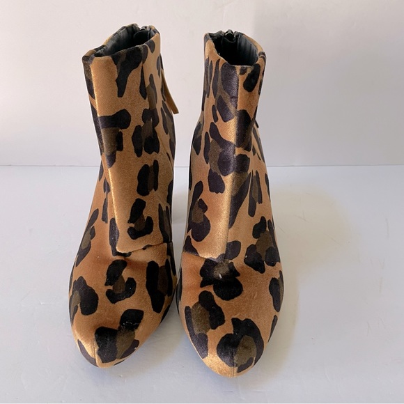 ASOS Elijah Leopard Print Velvet Ankle Boots Size 5 - Picture 3 of 10